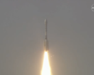O veículo de lançamento do NISAR decolando do Centro Espacial Satish Dhawan (Fonte da imagem: ISRO)