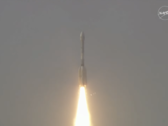 O veículo de lançamento do NISAR decolando do Centro Espacial Satish Dhawan (Fonte da imagem: ISRO)