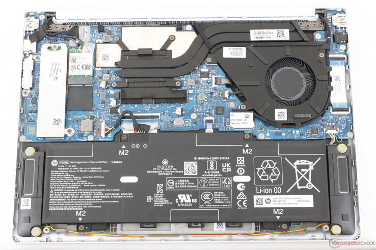 Parte interna do OmniBook 7 Aero 13