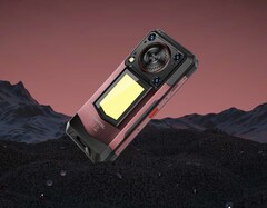 O smartphone robusto Oukitel WP56 possui uma bateria robusta de 16.000 mAh para longos períodos de funcionamento. (Fonte da imagem: Oukitel)