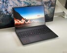 Laptop de negócios premium com uma tela econômica - Análise do Lenovo ThinkPad T16 Gen 5 AMD