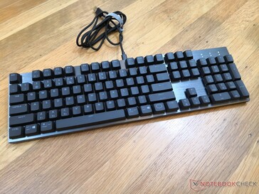 Um teclado completo, mais leve e menor do que a maioria