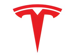 De acordo com a Reuters, a Tesla estaria trabalhando em um SUV elétrico compacto que poderia ser menor, mais leve e mais barato do que seus modelos atuais.