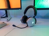 A Dell divulgou o fone de ouvido para jogos sem fio Alienware Tri-Mode no CES 2022 (imagem via Dell)