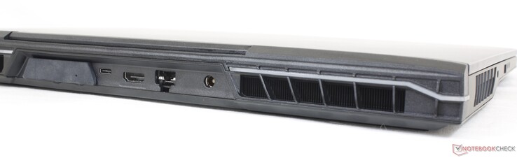Atrás: Acessório refrigerador de água, USB-C c/ Thunderbolt 4 + DisplayPort 1.4, RJ-45 2.5 Gbps, adaptador AC