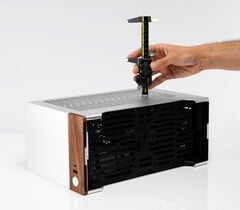 A Noctua não confia nos fabricantes de gabinetes no que diz respeito ao espaço disponível para ventiladores.