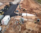 Fotos de drone revelam túnel em forma de Cybertruck na Giga Factory da Tesla (Fonte da imagem: JoeTegtmeyer/X)