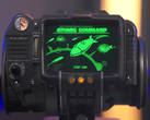 A réplica funcional do Pip Boy 3000 feita pela Bethesda e pela The Wand Company (fonte da imagem: IGN YT)