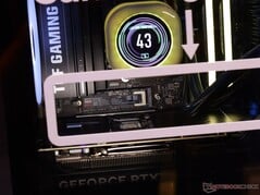 O 9100 Pro também está em exibição — pelo menos quando instalado