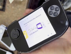 O GameMT E3 seria uma adição um tanto estranha ao mercado de dispositivos portáteis para jogos horizontais. (Fonte da imagem: via Retro Gaming with Deadfred)