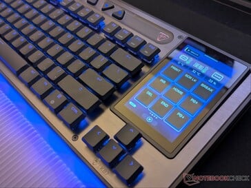 Ecrã tátil de comando no KB7.