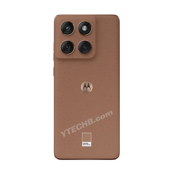 Vista traseira do Motorola Edge 60 Fusion na cor Pantone Mocha Mousse. (Fonte da imagem: Ytechb)