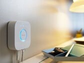 A Philips Hue está lançando uma atualização para o Hue Bridge (foto). (Fonte da imagem: Philips Hue)