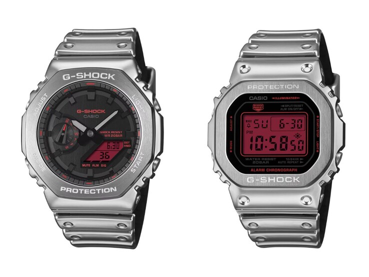 Os relógios Casio G-Shock GM-2100YRA-8A (esquerda) e GM-5600YRA-8 (direita)
