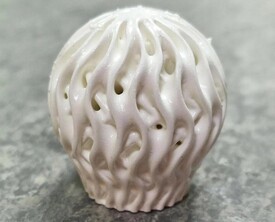 Dissipador de calor extremamente complexo possível com Alumina 4N (Fonte da imagem: Formlabs)