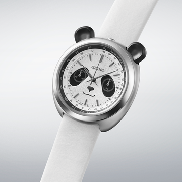 O Seiko Power Design Project Panda Chronograph em branco