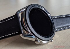 O próximo smartwatch da Samsung pode muito bem rodar o Wear OS, em vez de seu software Tizen interno. (Fonte de imagem: Samsung)