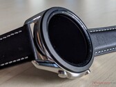 O próximo smartwatch da Samsung pode muito bem rodar o Wear OS, em vez de seu software Tizen interno. (Fonte de imagem: Samsung)