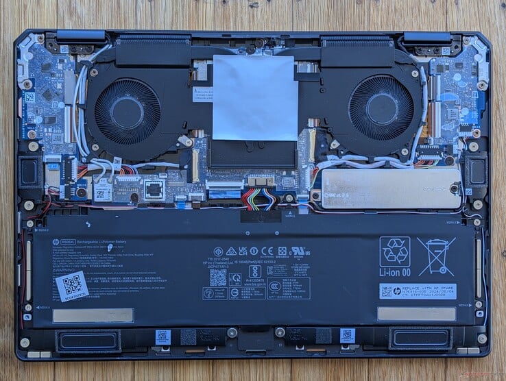 Placa-mãe do HP OmniBook Ultra Flip 14 para comparação