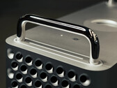 O Mac Pro não será lançado com um chipset M2 Extreme. (Fonte de imagem: Simon Hrozian)