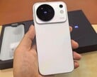 O Vivo X500 já vazou em fotos de hands-on antes de seu lançamento oficial