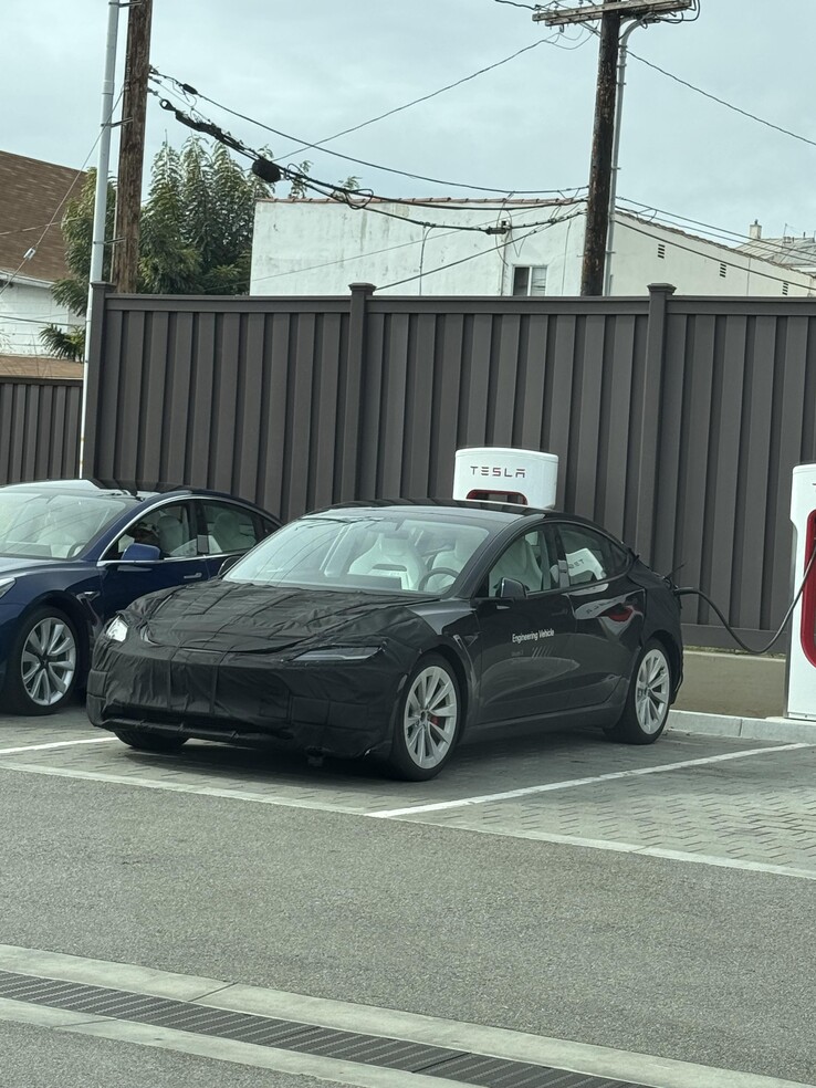 Novo acabamento Tesla Highland Performance