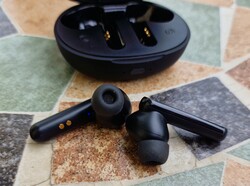 Na revisão: Nokia Clarity Earbuds+. Amostra de teste fornecida pela Nokia Alemanha