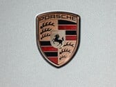 O renomado fabricante alemão de carros esportivos Porsche está aparentemente trabalhando em um sedan com estilo, todo ele elétrico (Imagem: Jannis Lucas)