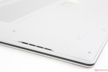 Bordas e cantos arredondados com grades de alto-falante para baixo