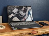Análise do Lenovo Yoga Pro 9 16IAH10 RTX 5050: Não é a melhor configuração para se obter