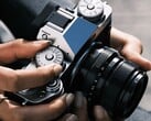 O sucessor da Fujifilm X-T5 retratada na foto estaria atrasado.