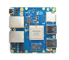 O NanoPi R4S mede 66 x 66 mm. (Fonte de imagem: FriendlyELEC)