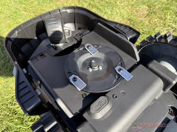 Parte inferior com um pequeno disco de corte