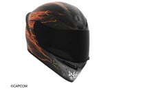 Capacete para motocicleta AGV K1 S Street Fighter 6 Ken com grafismos em preto, cinza e chamas.
