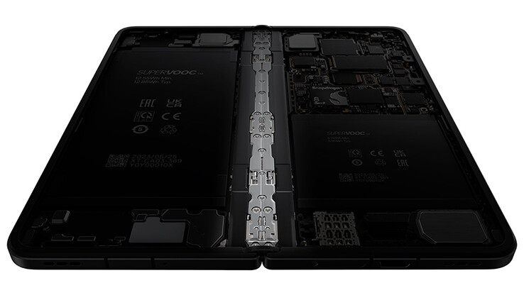 O Oppo Find N3 é resistente a respingos de água IPX4. (Fonte da imagem: Oppo)