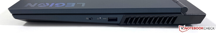 Lado direito: E-Shutter (webcam), USB-A 3.2 Gen.1