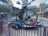 Uma bicicleta que gira sozinha? (Fonte: YouTube)