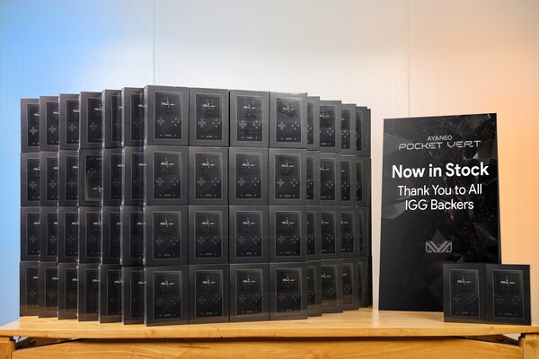 A Ayaneo diz que agora tem estoque suficiente para começar a enviar antecipadamente aos patrocinadores. (Fonte da imagem: Ayaneo)