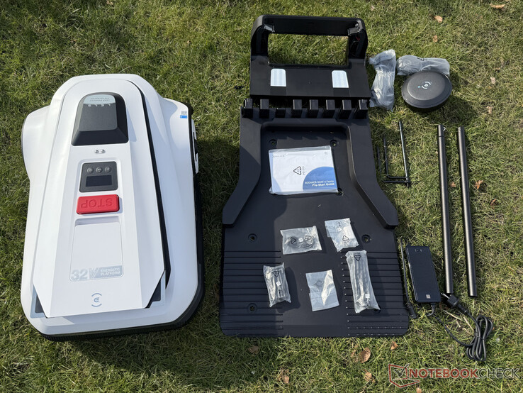 Escopo de fornecimento do Ecovacs Goat A1600 RTK