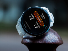 O Forerunner 165 é um dos cinco smartwatches Forerunner elegíveis para receber a versão 25.04 do software. (Fonte da imagem: Garmin)