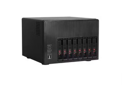O PC NAS XYC X108 pode suportar até 144 TB de armazenamento, graças às suas oito baias de unidade. (Fonte da imagem: AliExpress)