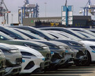 Os portos europeus estão entupidos de carros chineses (imagem: RTL NL)