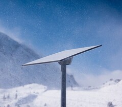 Um receptor Starlink em condições de neve (Fonte da imagem: SpaceX)