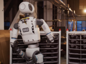 Atlas separando as peças. (Fonte da imagem: Boston Dynamics)