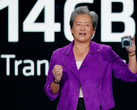 Lisa Su, CEO da AMD, exibindo o MI300 APU (Fonte de imagem: AMD)