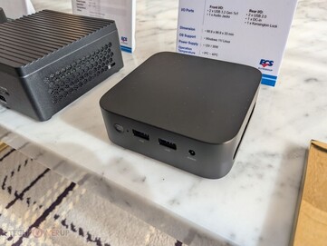 ECS Liva Z4 (Fonte da imagem: TechPowerUp)