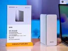 O Minisforum All-Flash S5 contém cinco slots para SSD.