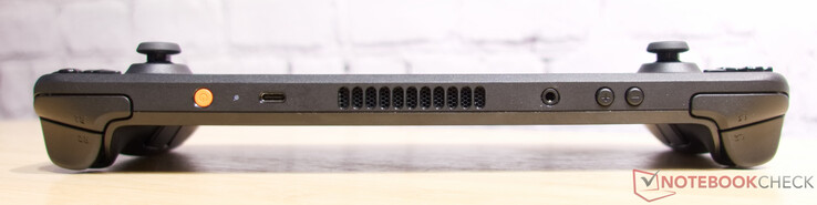 USB C (com PowerDelivery e DisplayPort); porta de áudio de 3,5 mm
