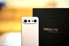 O Vivo X300 FE certamente nos impressionou em nosso teste, mas não é o celular compacto mais acessível.