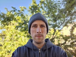 Uma selfie com a câmera frontal de 5 megapixels